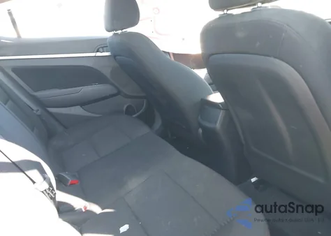 2019 Hyundai Elantra Sel z USA, uszkodzony, nr VIN 5NPD84LF7KH403609